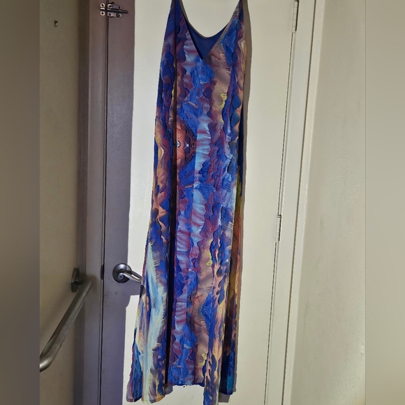 Lulus flying watercolor maxi - Picture 6 of 7